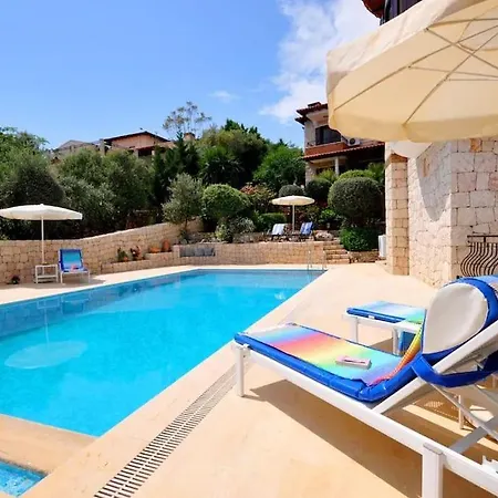 וילה Villam Mavi *